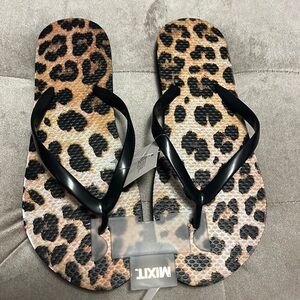 Mixit black and leopard flip flops, new
